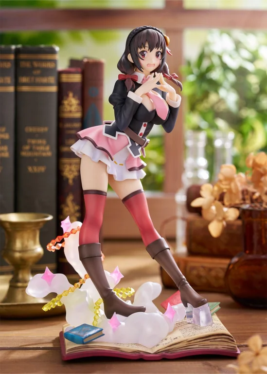 KonoSuba - Scale Figure - Yunyun (DX Ver.)