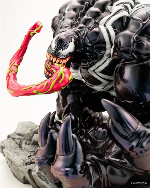 Marvel - ARTFX - Venom (Armed & Dangerous)