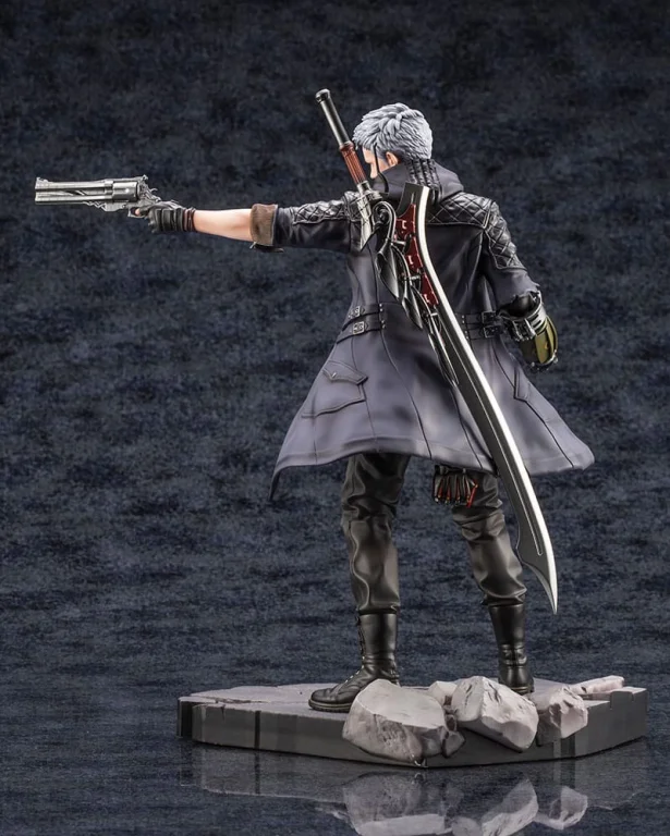 Devil May Cry - ARTFX J - Nero