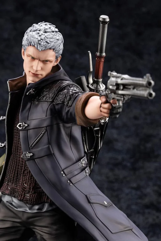 Devil May Cry - ARTFX J - Nero