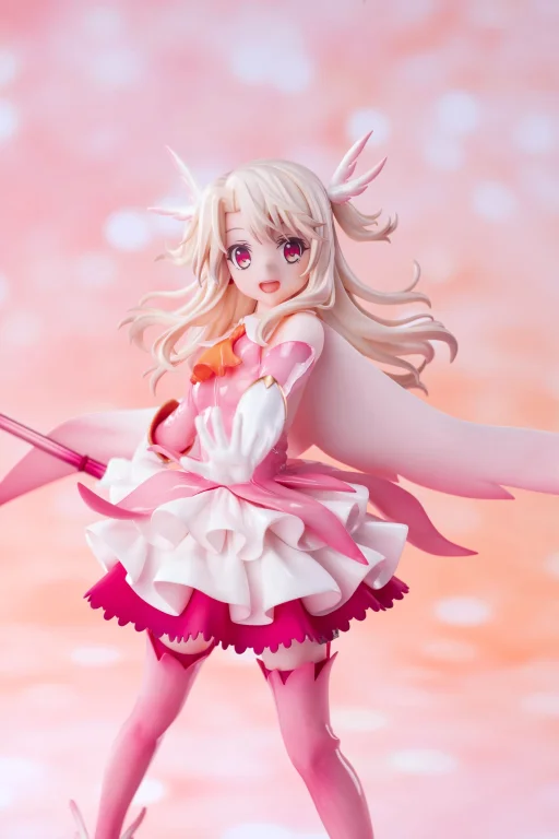 Fate/kaleid liner Prisma Illya - Scale Figure - Illyasviel von Einzbern (Anime 10th Anniversary Transformation Ver.)