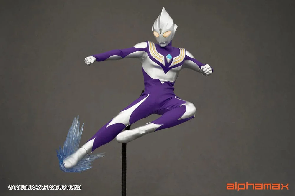 Ultraman - Action Figure - Ultraman (Tiga Sky Type)