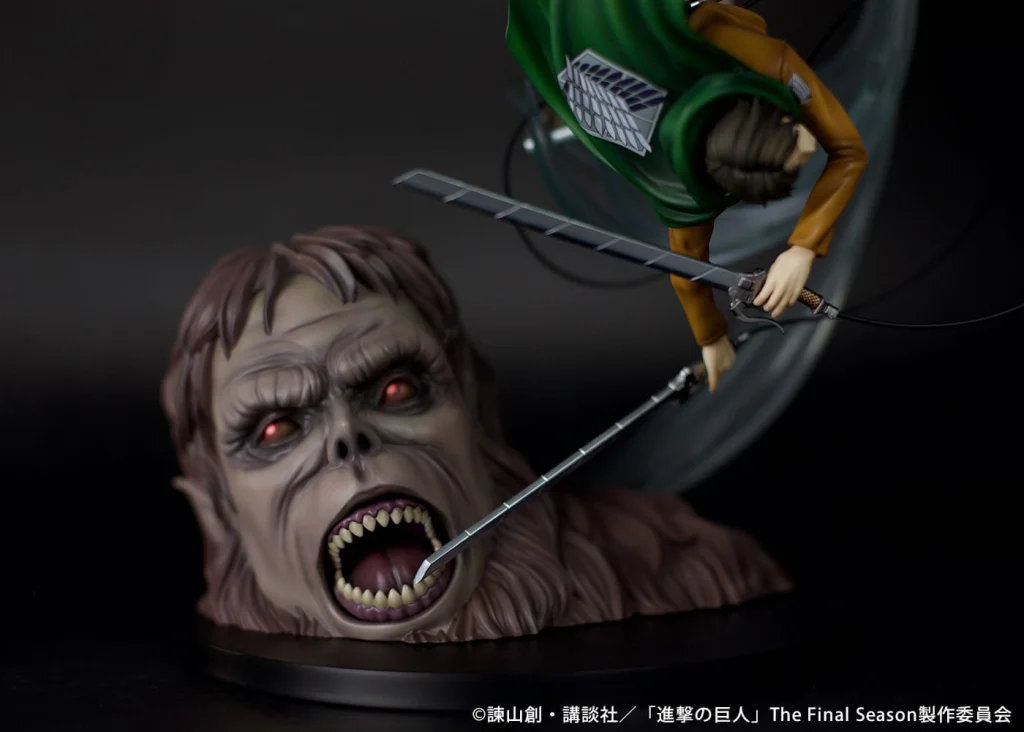 Attack on Titan - Scale Figure - Levi vs. Beast Titan