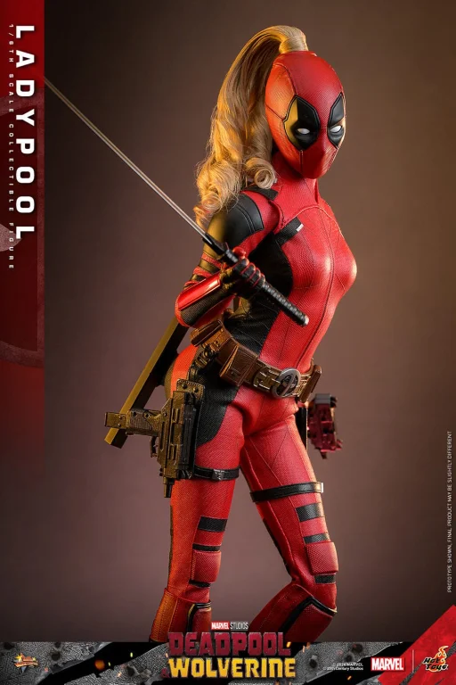 Deadpool - Scale Action Figure - Ladypool