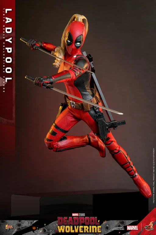 Deadpool - Scale Action Figure - Ladypool