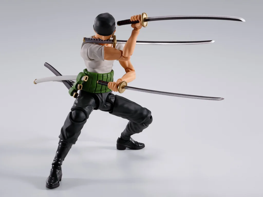 One Piece - S.H.Figuarts - Lorenor Zorro (Romance Dawn Ver.)