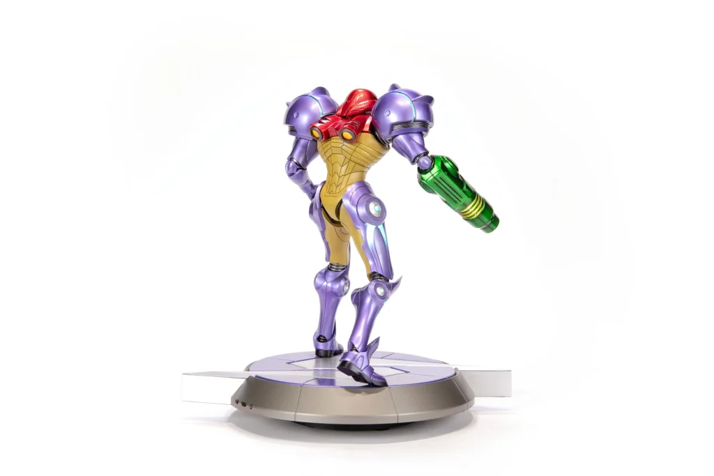 Metroid - First 4 Figures - Samus Aran (Gravity Suit) (Collector's Edition)