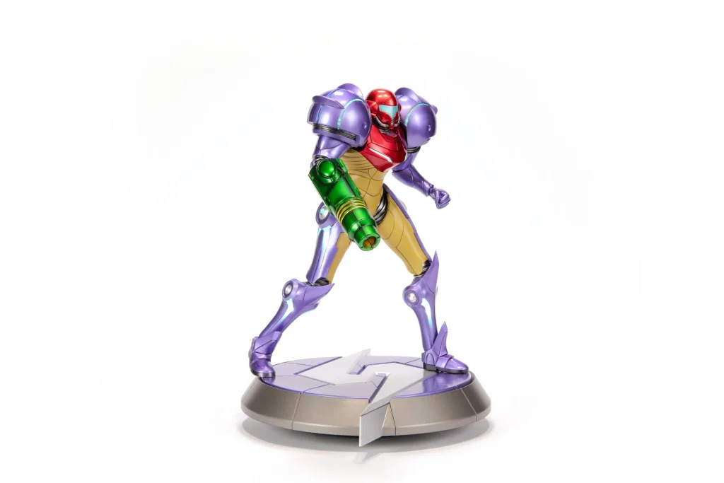 Metroid - First 4 Figures - Samus Aran (Gravity Suit) (Collector's Edition)