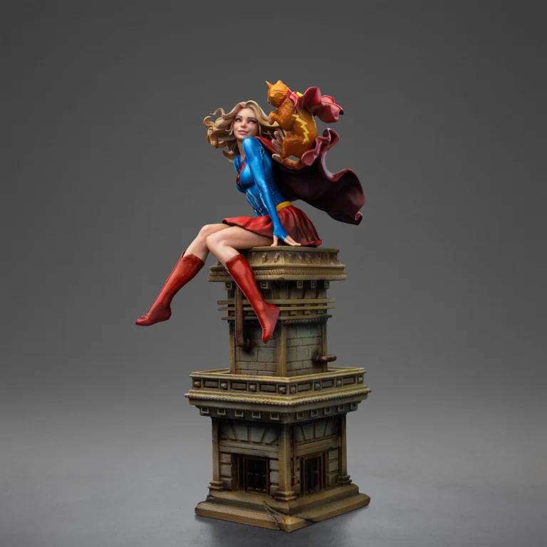 DC Comics - Art Scale - Supergirl