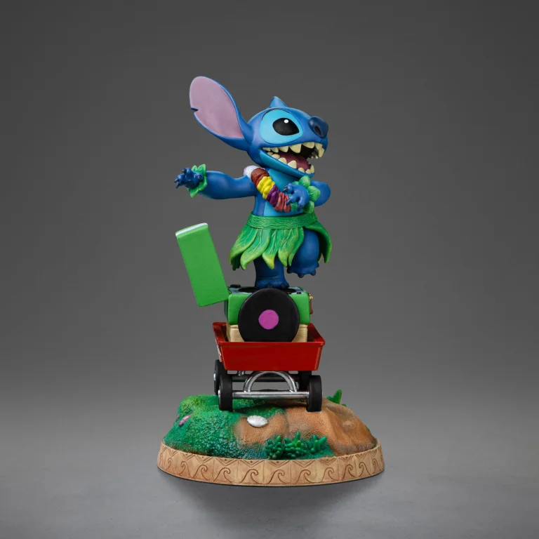 Lilo & Stitch - Art Scale - Stitch (Hula)