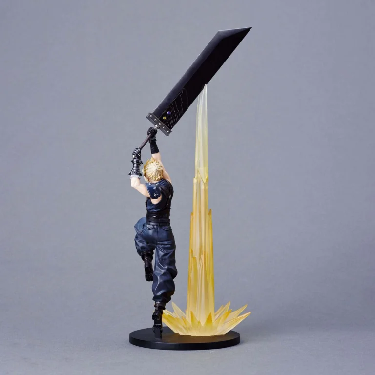 Final Fantasy VII Remake - Scale Figure - Cloud Strife