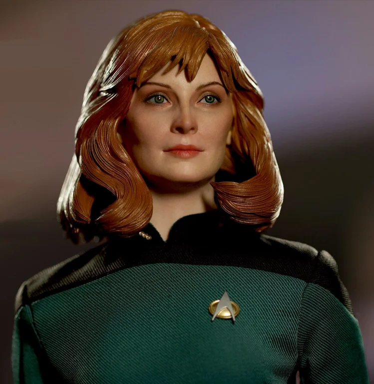 Star Trek - Scale Action Figure - Dr. Beverly Crusher (Essential Edition)