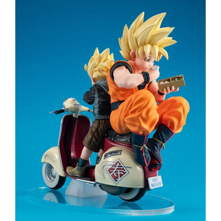 Dragon Ball - Desktop Real McCoy EX - Super Saiyan Son Goku & Super Saiyan Son Gohan (& Motorbike)