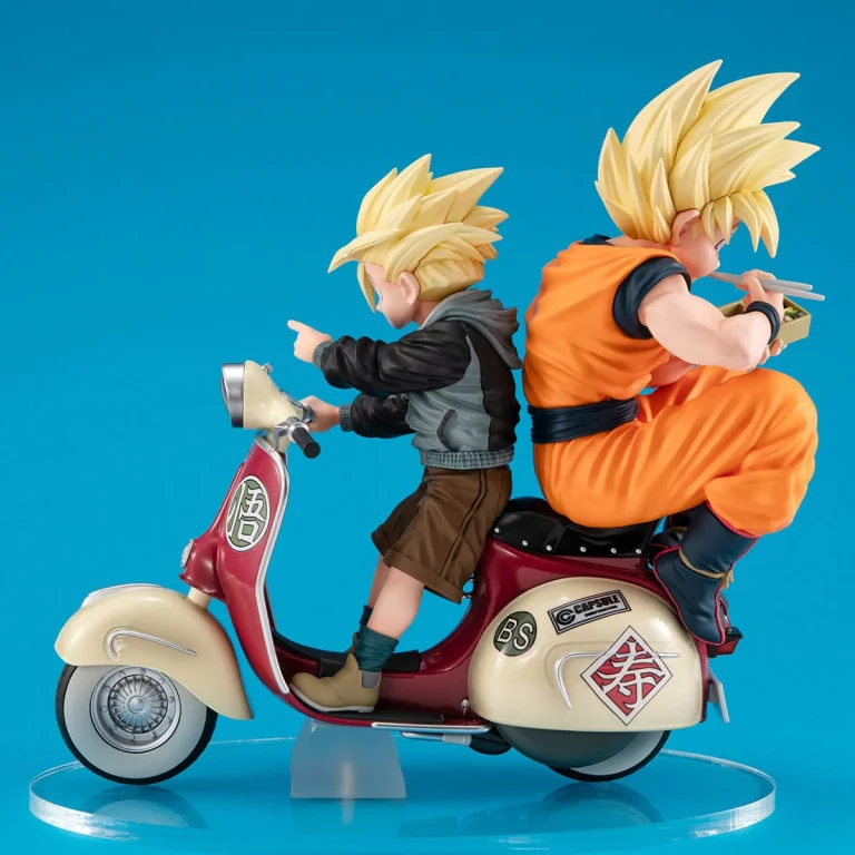 Dragon Ball - Desktop Real McCoy EX - Super Saiyan Son Goku & Super Saiyan Son Gohan (& Motorbike)