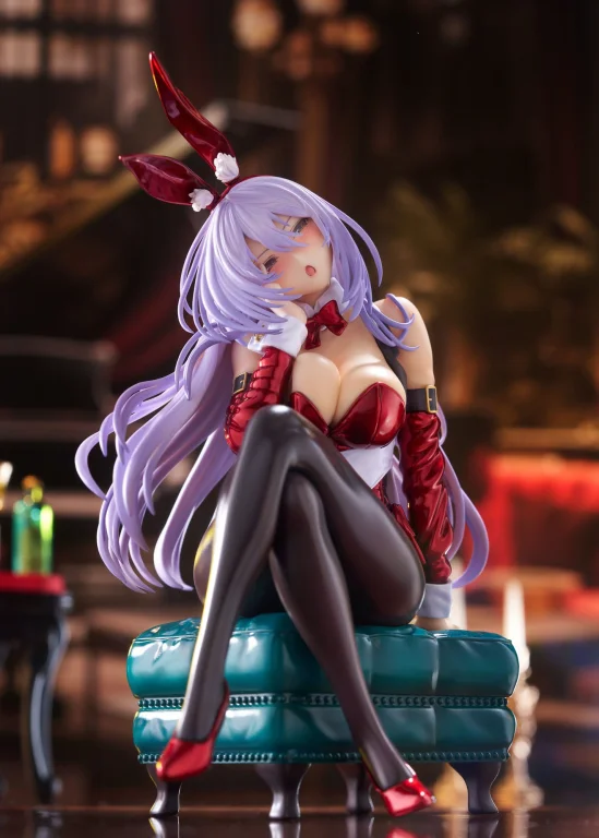 Shy Girls in Love - Scale Figure - Tsuduri Amagasa (Bunny Style, Christmas Santa Color)