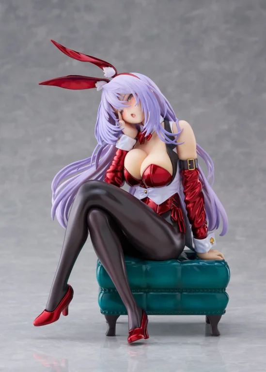 Shy Girls in Love - Scale Figure - Tsuduri Amagasa (Bunny Style, Christmas Santa Color)