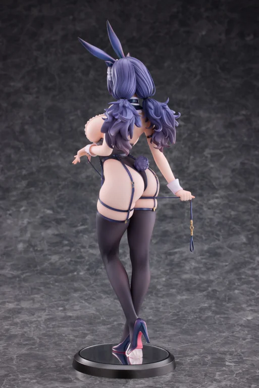 Sue - Scale Figure - The Obedient Hina Verna