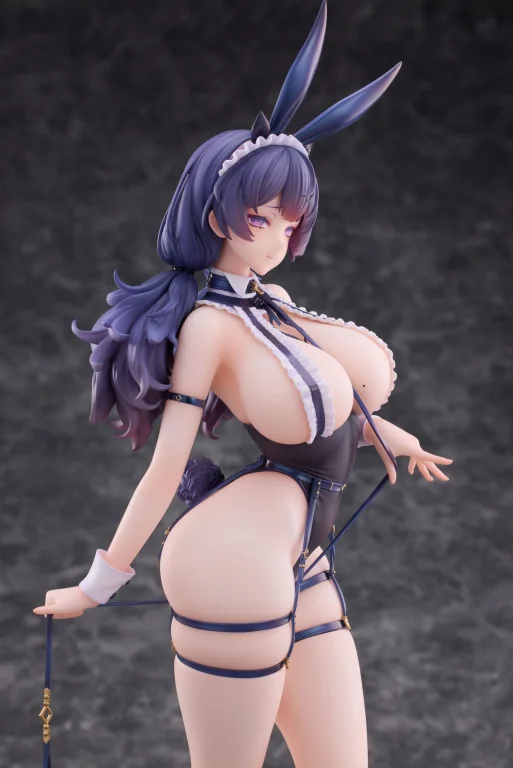 Sue - Scale Figure - The Obedient Hina Verna (Barefoot Ver.)