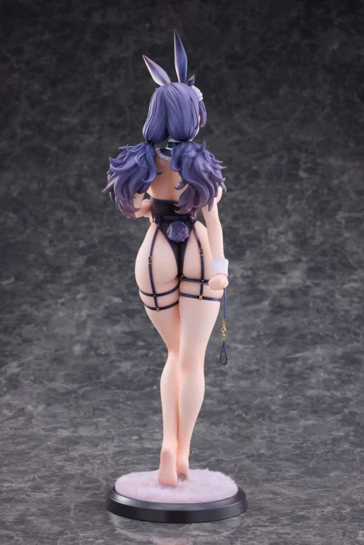 Sue - Scale Figure - The Obedient Hina Verna (Barefoot Ver.)