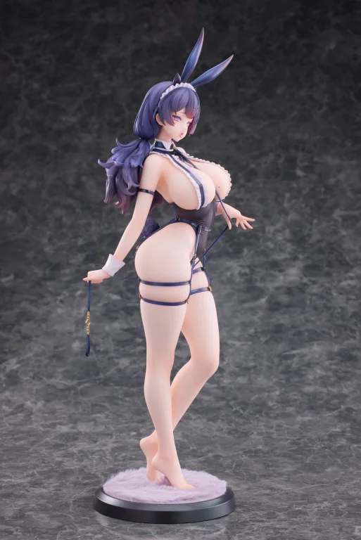 Sue - Scale Figure - The Obedient Hina Verna (Barefoot Ver.)