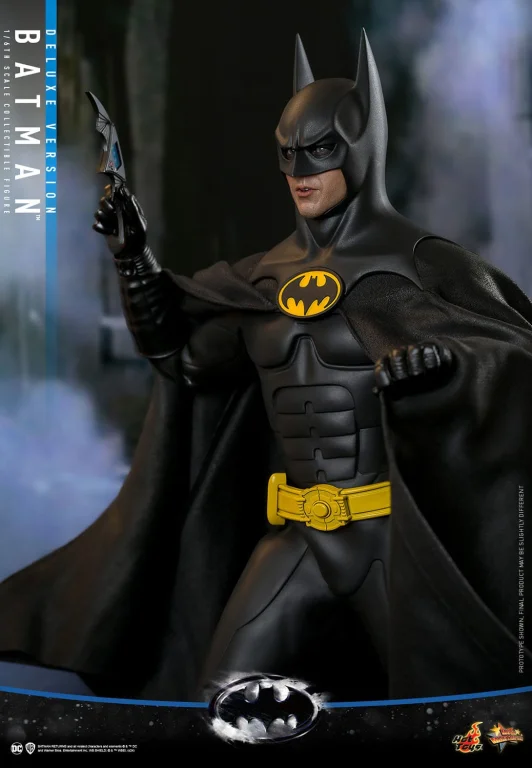 Batman - Scale Action Figure - Batman (Deluxe Version)