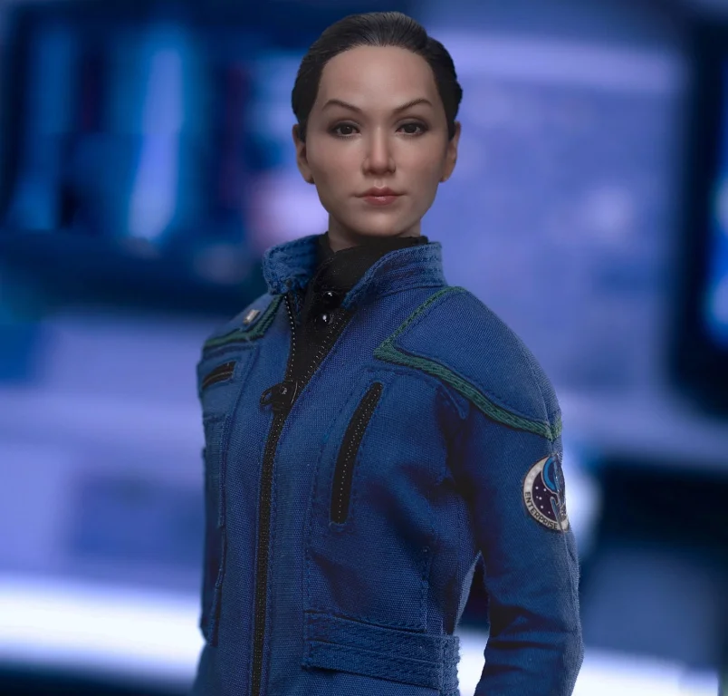 Star Trek - Scale Action Figure - Ensign Hoshi Sato