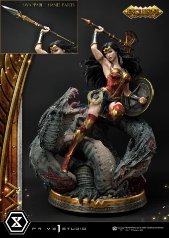 Produktbild zu Wonder Woman - Museum Masterline Series - Wonder Woman vs. Hydra (Exclusive Bonus Version)