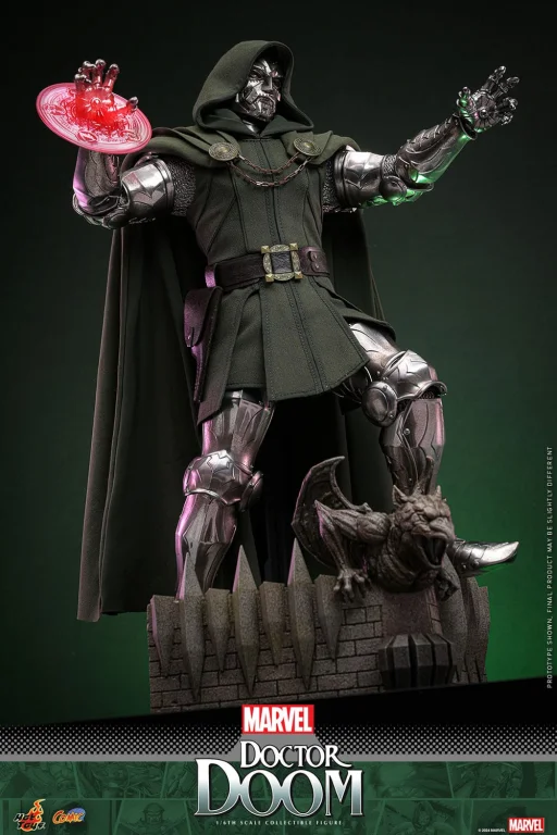 Marvel - Scale Action Figure - Doctor Doom