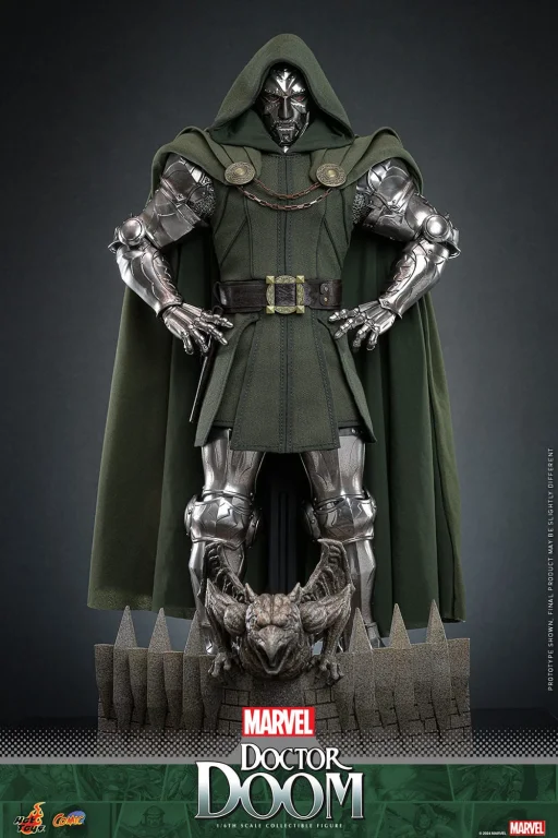 Marvel - Scale Action Figure - Doctor Doom