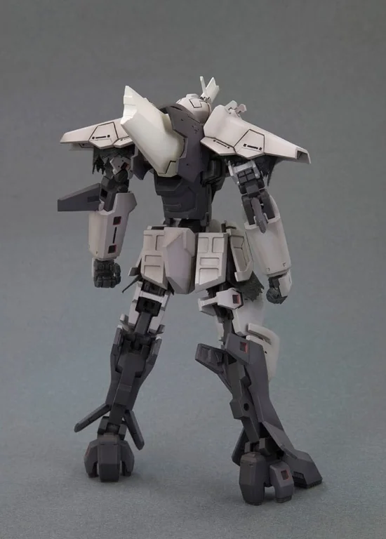 Broken Blade - Plastic Model Kit - Delphine (Renewal Ver.)