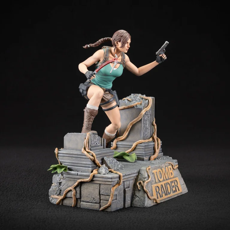 Tomb Raider - Non-Scale Figure - Lara Croft