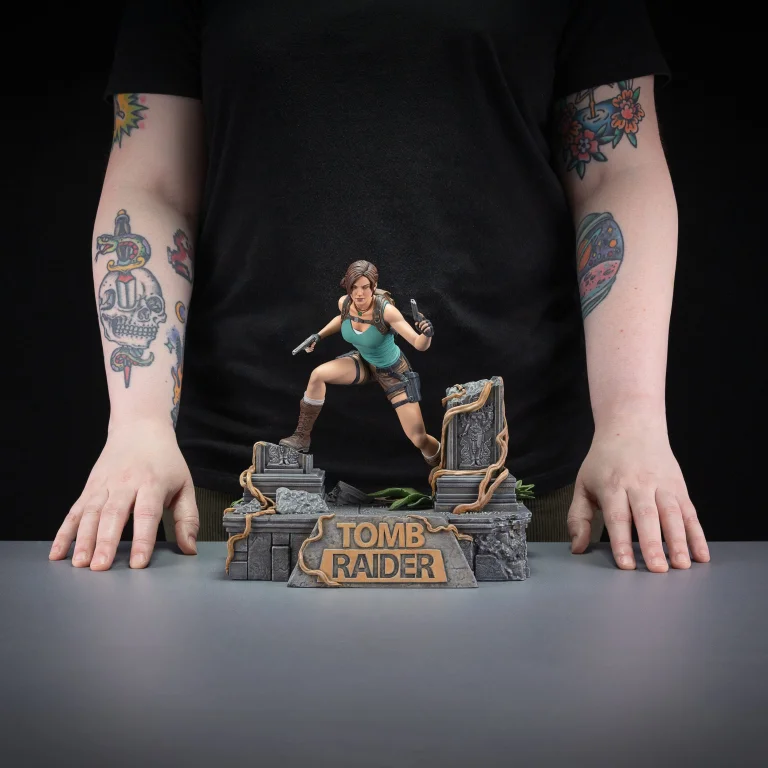 Tomb Raider - Non-Scale Figure - Lara Croft