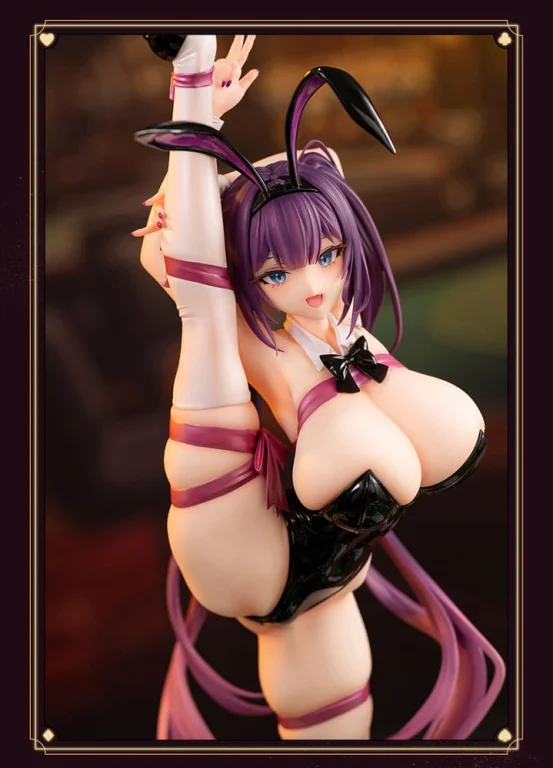 BIYA - Scale Figure - Present Bunny Yuna-chan