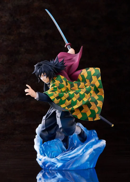 Demon Slayer - Scale Figure - Giyū Tomioka