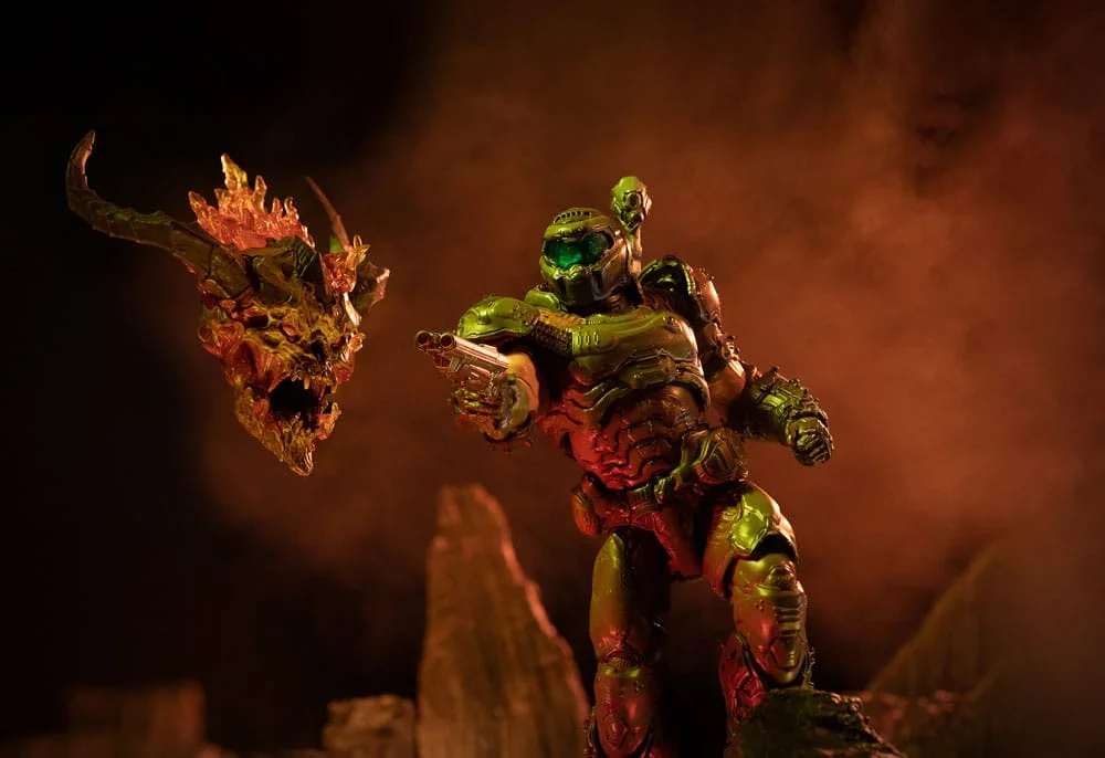 Doom - Scale Action Figure - Doomslayer